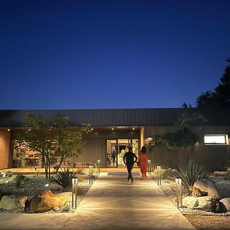Hotel & Seminaire Le Patio Occitan - Toulouse Ouest - La Ramee Cugnaux Exterior photo