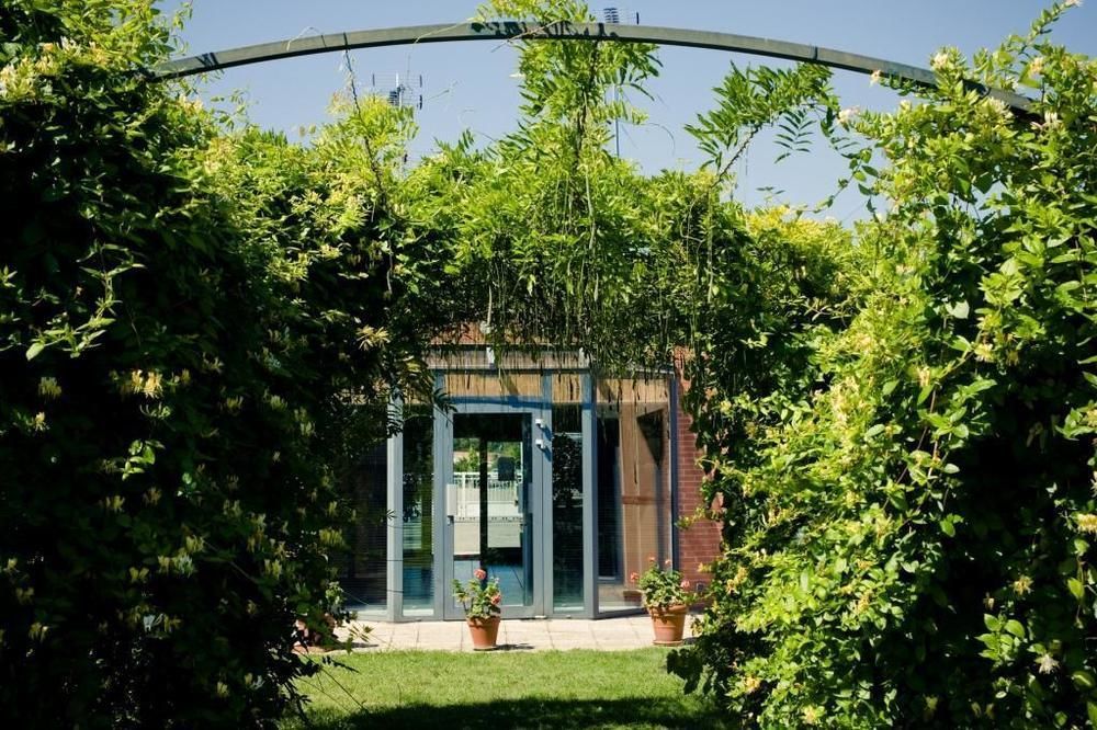 Hotel & Seminaire Le Patio Occitan - Toulouse Ouest - La Ramee Cugnaux Exterior photo